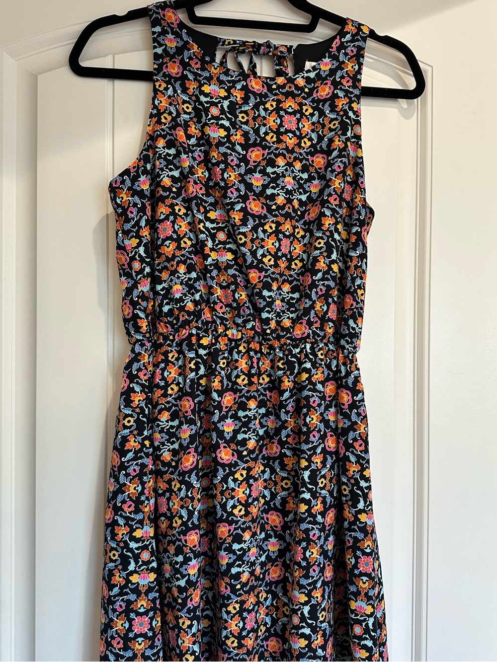 Xhilaration Black Floral Sleeveless Dress with Open Back Size Small